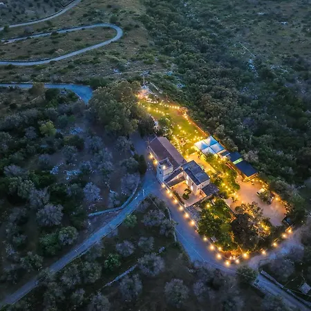 Badia Del Casale Nocleg ze śniadaniem 4*