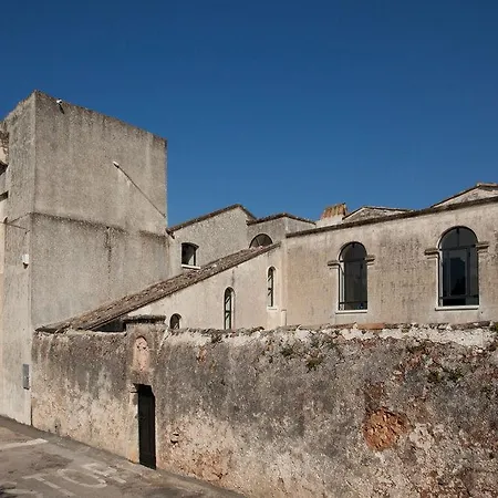 Alojamento de Acomodação e Pequeno-almoço Badia Del Casale Ugento