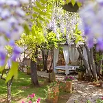 فندق مبيت وإفطار Badia Del Casale 4*