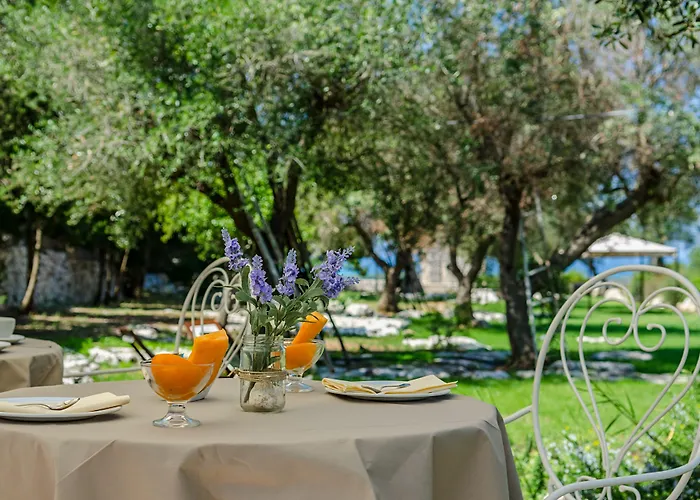 Badia Del Casale 4* 乌真托